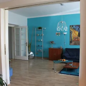  Apartment Cosy Under The Tower